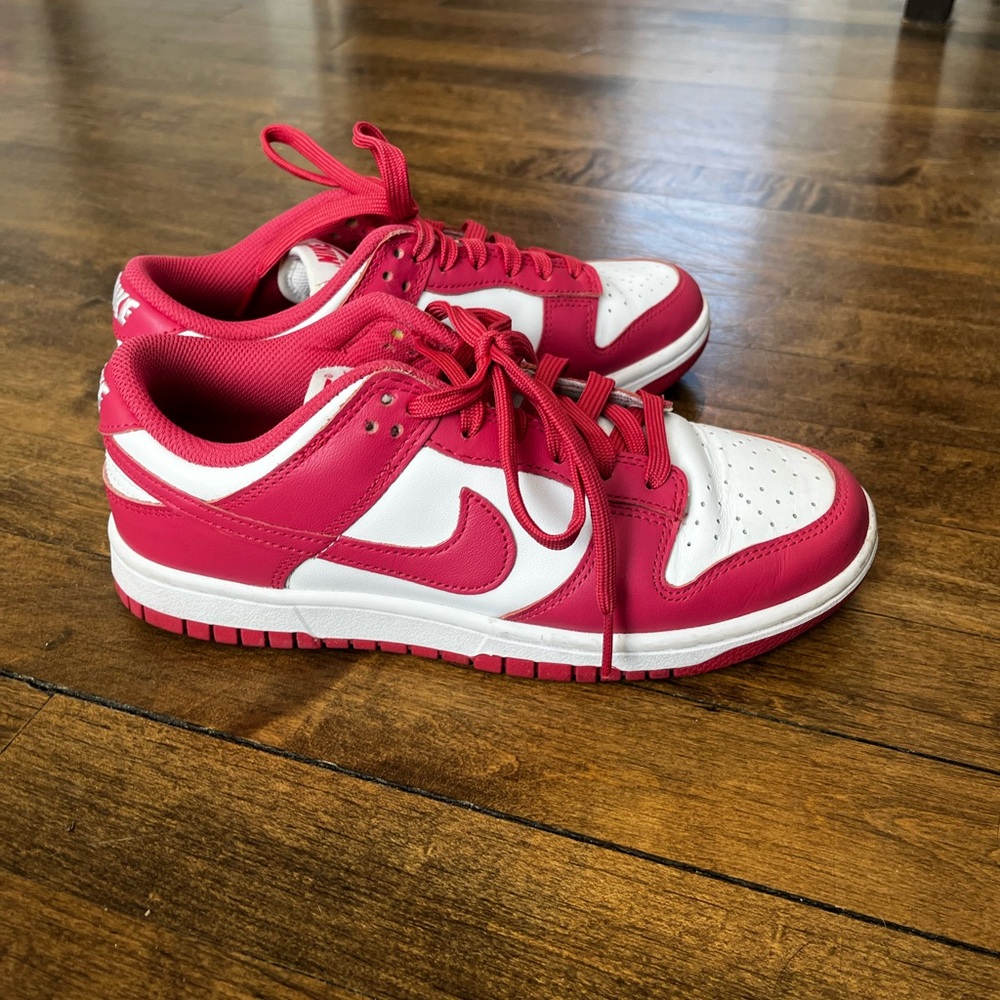 Nike Women's Sneakers Red and White